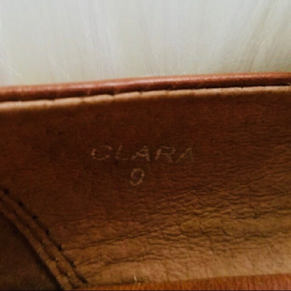 Envy Cognac Almond Toe Heels - Picture 4 of 6